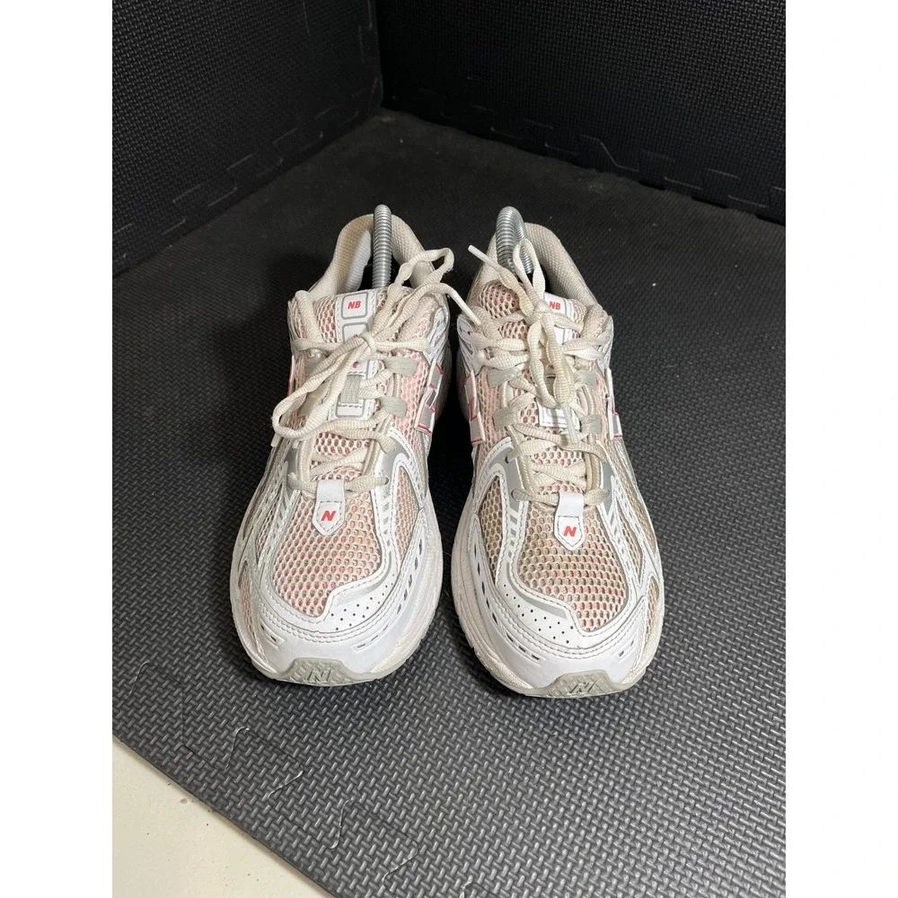 New Balance 1906R Sneaker Kids 6.5 Womens 7.5 White Pink‎ GC1906CL Running Shoes